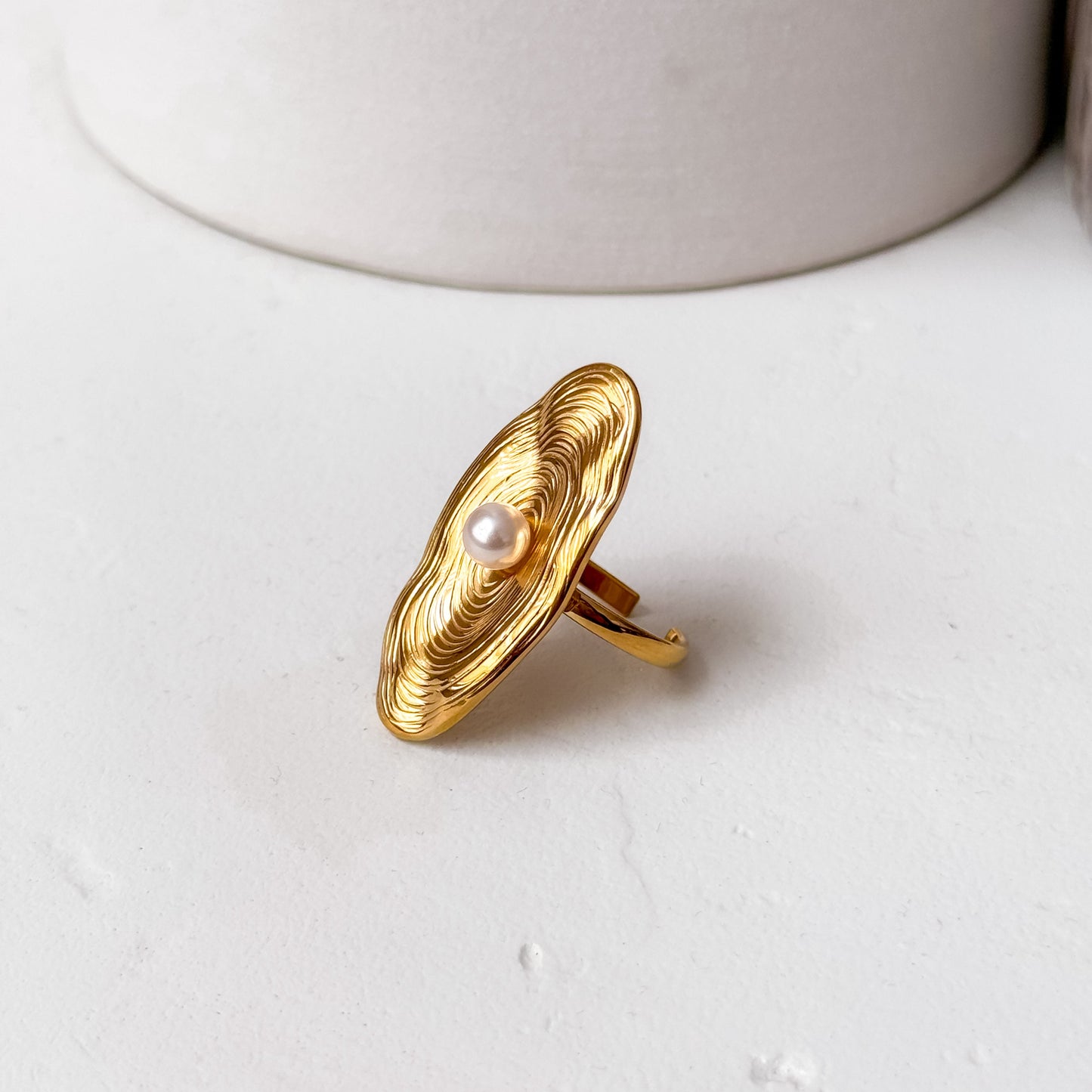 Clarissa Ring