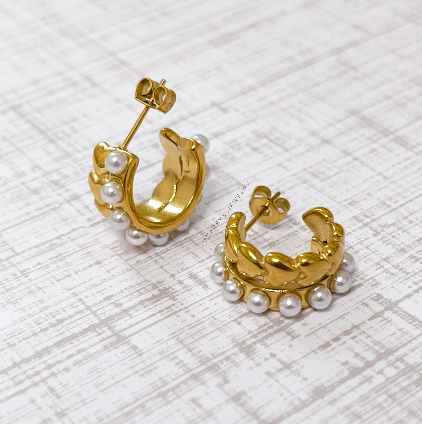 Maggy Hoops