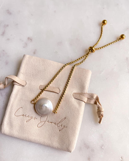 Flat Pearl Bracelet